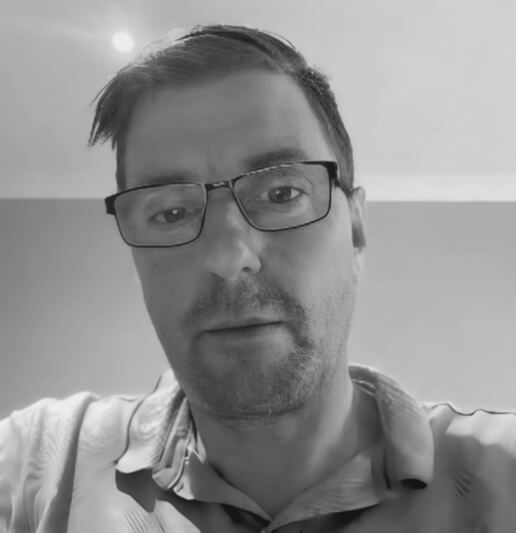 Shaun-Deverall.remini-enhanced